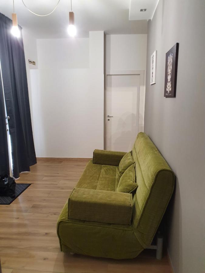 Amuni Apartment ตราปานี ภายนอก รูปภาพ