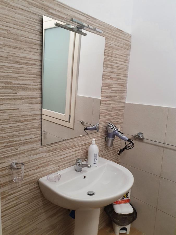 Amuni Apartment ตราปานี ภายนอก รูปภาพ